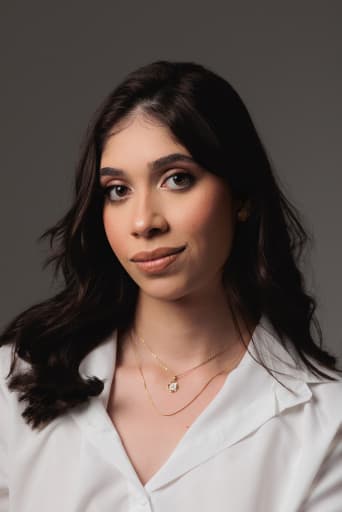 Anna Cavalcanti